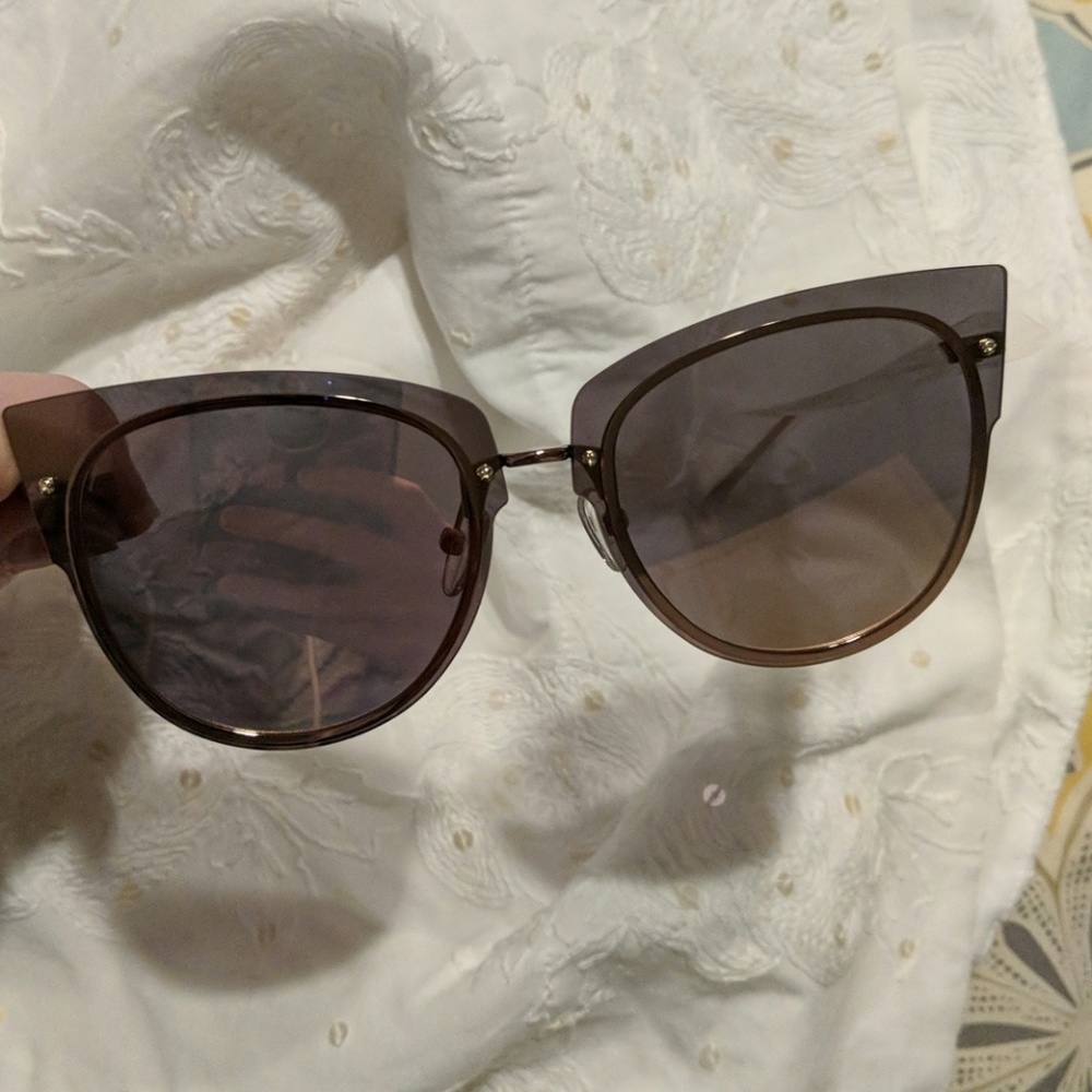 DIFF x Demi Lovato 50mm Rimless Cat Eye Sunglasses - Picture 6 of 7